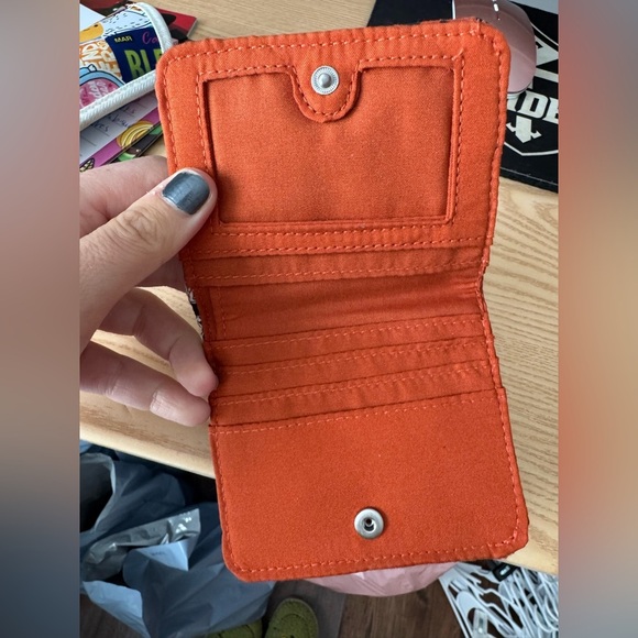 Disney x Vera Bradley wallet - Picture 4 of 5